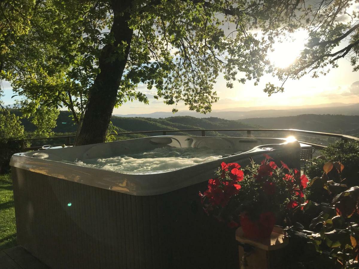 Agriturismo Borgo Nuovo Di Mulinelli Arezzo Bagian luar foto